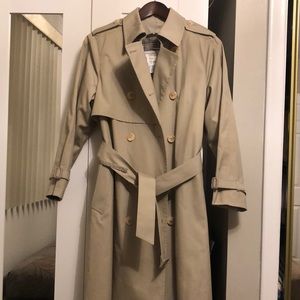 London Fog - plaid lined trench coat- 8 pet.